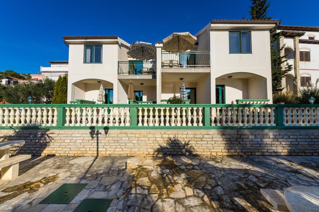 Guest House Golden Shell 1 Murter Rom bilde